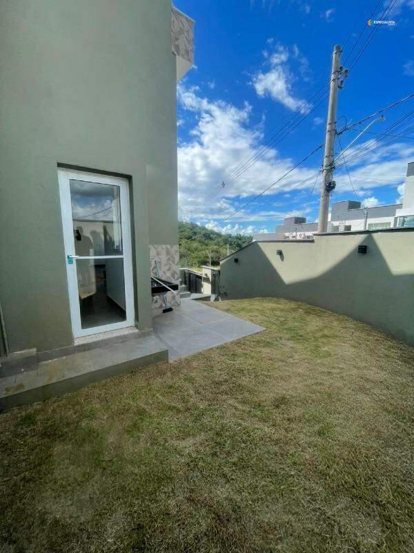 Casa, Novo Centro, 2 Quartos, 1 Vaga, 1 Suíte