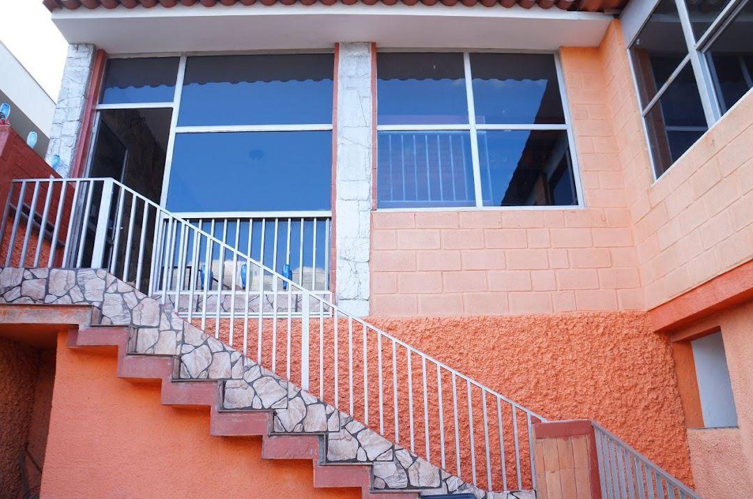 Casa, Nova Granada, 4 Quartos, 2 Vagas, 1 Suíte
