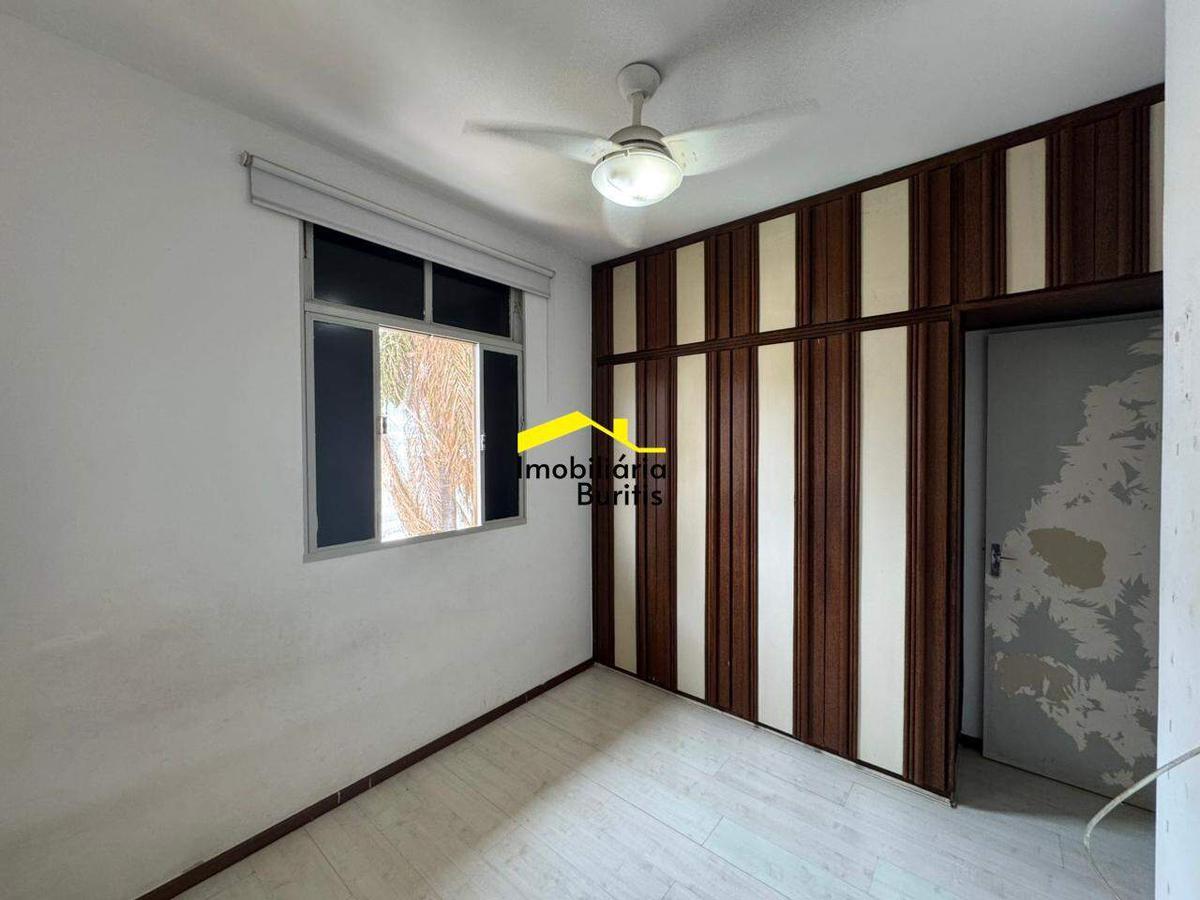 Apartamento, Estoril, 4 Quartos, 2 Vagas, 1 Suíte