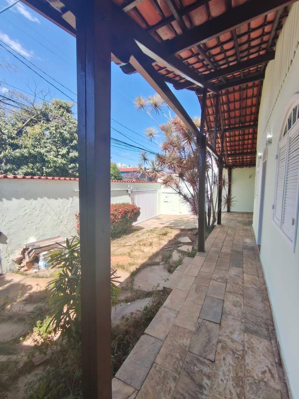 Casa, Alípio de Melo, 5 Quartos, 4 Vagas, 2 Suítes