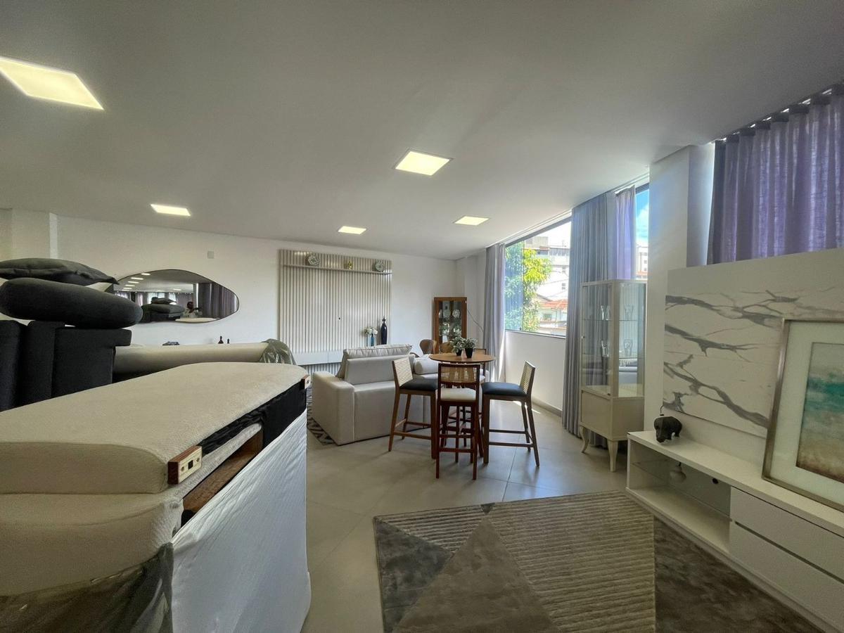 Prédio, Floresta, 0 Quarto, 10 Vagas