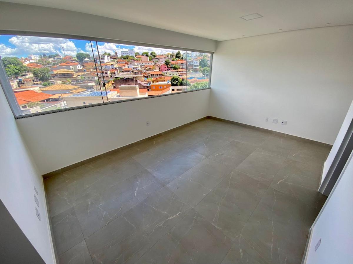 Apartamento, Candelária, 3 Quartos, 2 Vagas, 1 Suíte