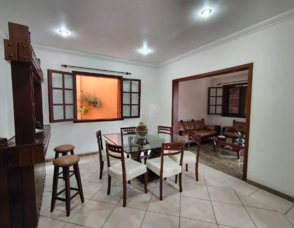 Casa, Tirol, 4 Quartos, 3 Vagas, 2 Suítes