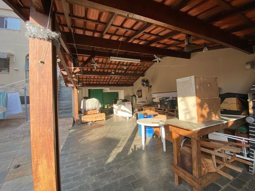 Casa, Indaiá, 5 Quartos, 4 Vagas, 1 Suíte