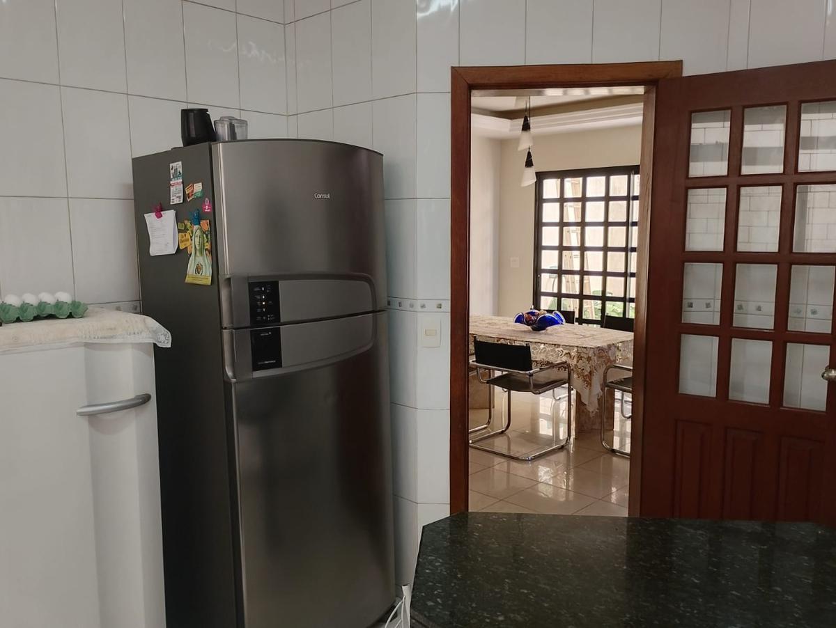 Casa, São Bernardo, 5 Quartos, 4 Vagas, 2 Suítes