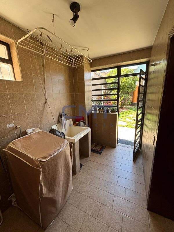 Casa, Sagrada Família, 5 Quartos, 3 Vagas, 2 Suítes