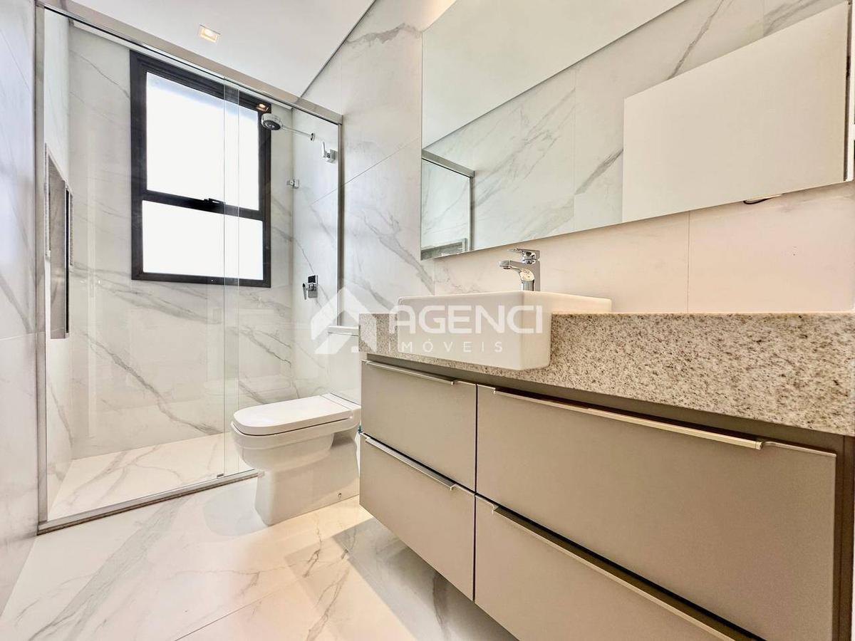 Casa em Condomínio, Alphaville - Lagoa dos Ingleses, 4 Quartos, 0 Vaga, 4 Suítes