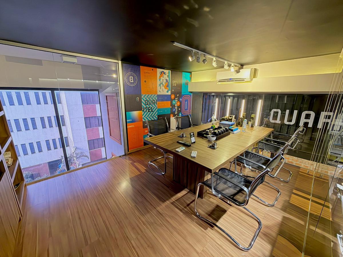 Sala, São José, 0 Quarto, 2 Vagas