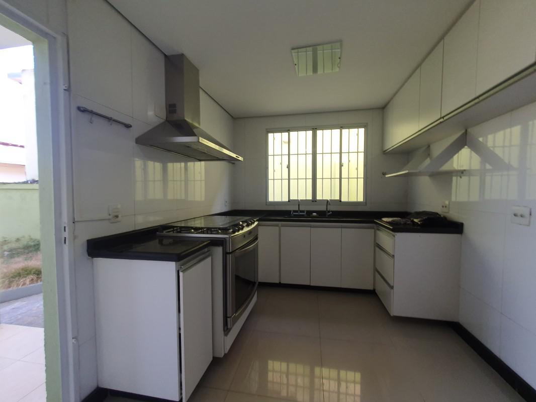 Casa, Salgado Filho, 4 Quartos, 5 Vagas, 3 Suítes