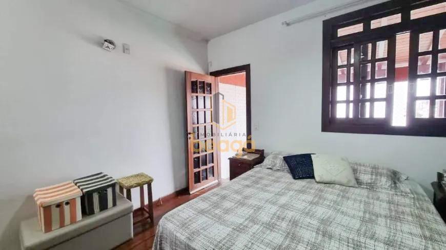 Casa, Castelo, 3 Quartos, 2 Vagas, 1 Suíte