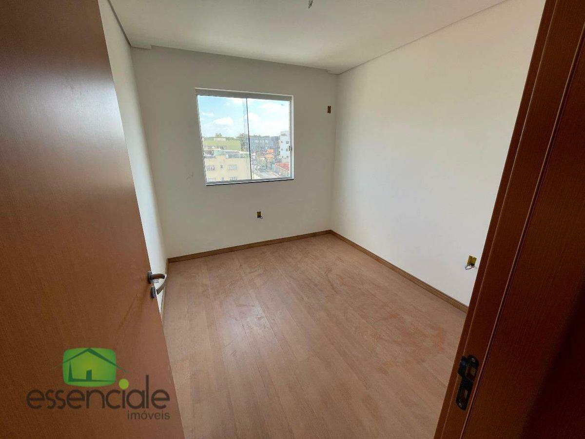 Cobertura, Santa Cruz Industrial, 3 Quartos, 2 Vagas, 1 Suíte