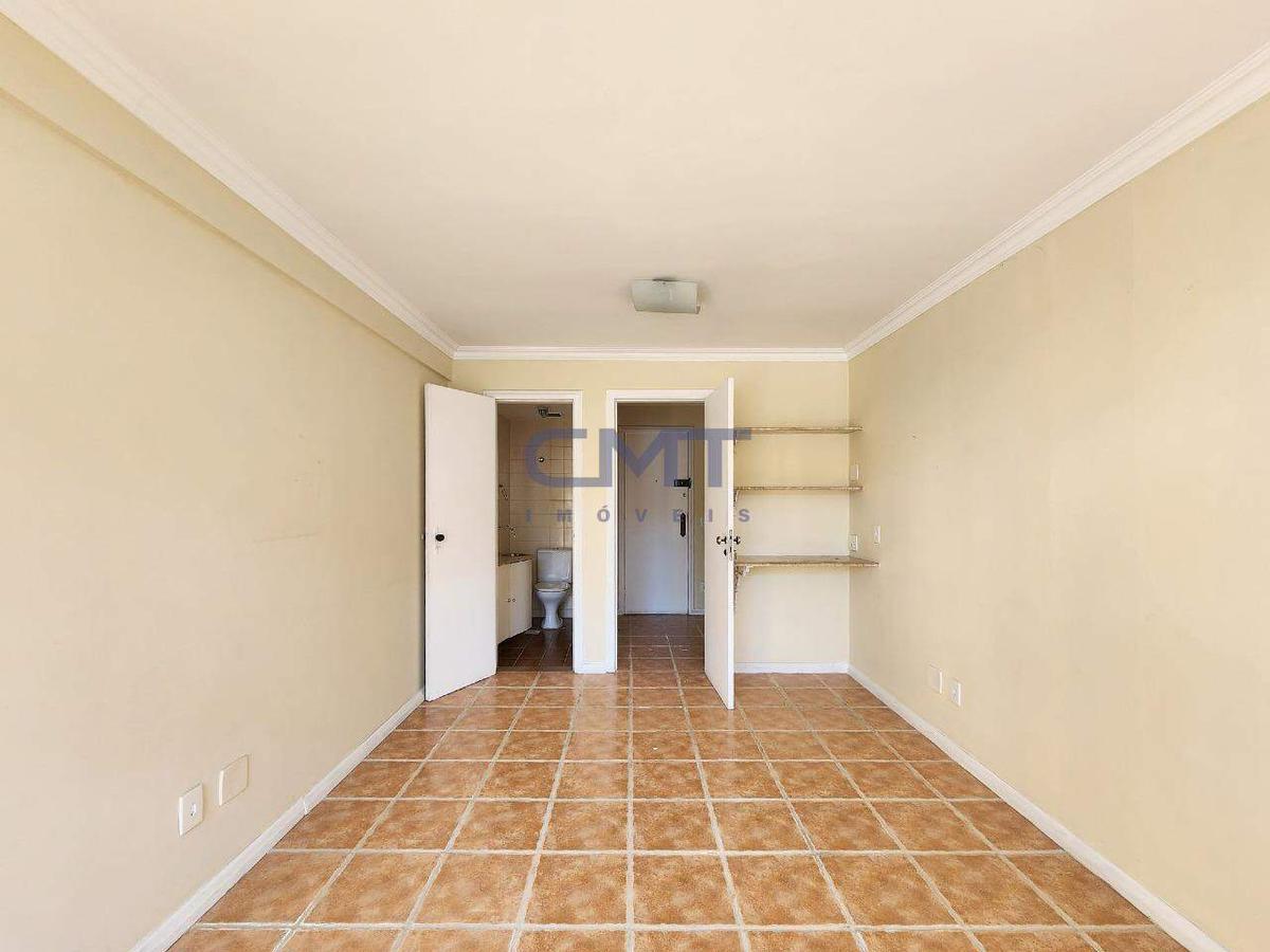 Sala, Barro Preto, 0 Quarto, 1 Vaga