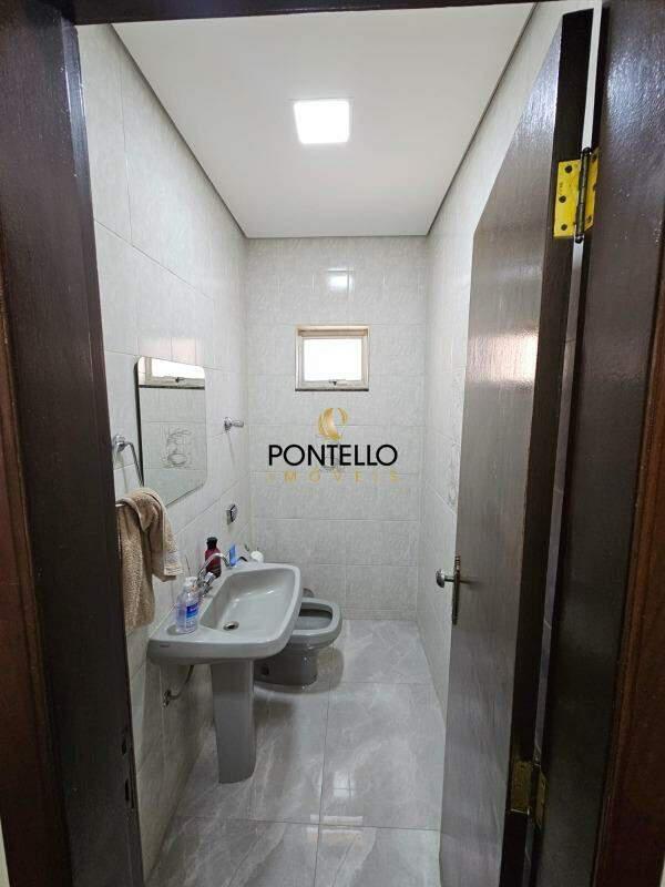 Casa, Céu Azul, 4 Quartos, 8 Vagas, 1 Suíte