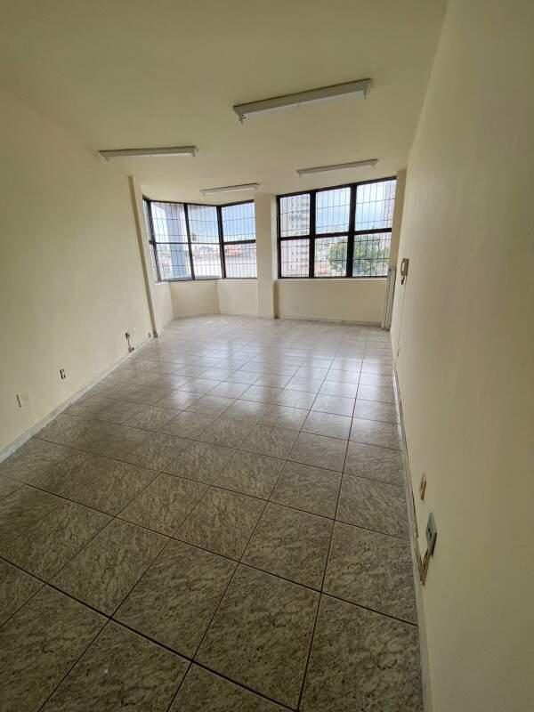 Sala, Nova Suíssa, 0 Quarto, 0 Vaga