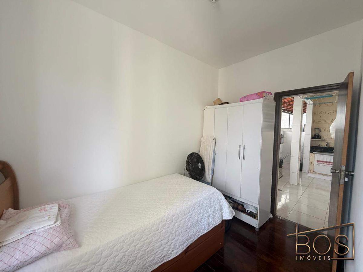 Casa, Nova Floresta, 9 Quartos, 3 Vagas, 1 Suíte