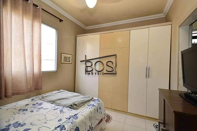 Apartamento, Sagrada Família, 2 Quartos, 1 Vaga, 1 Suíte