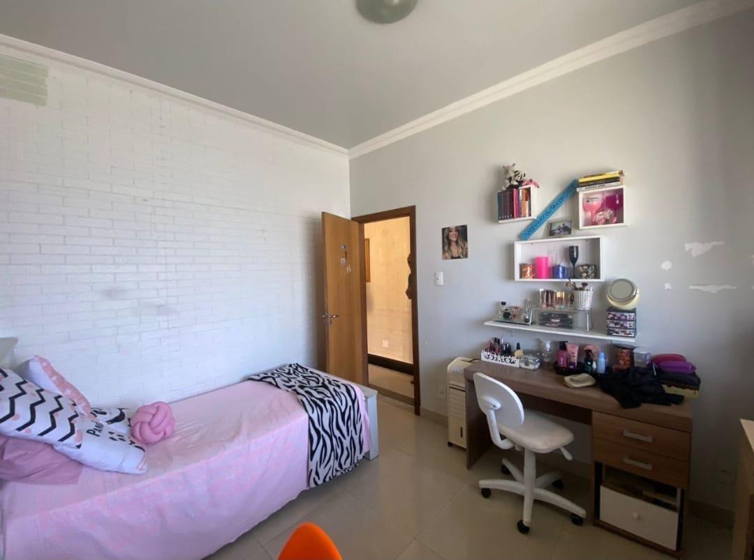 Casa, Serrano, 4 Quartos, 4 Vagas, 2 Suítes