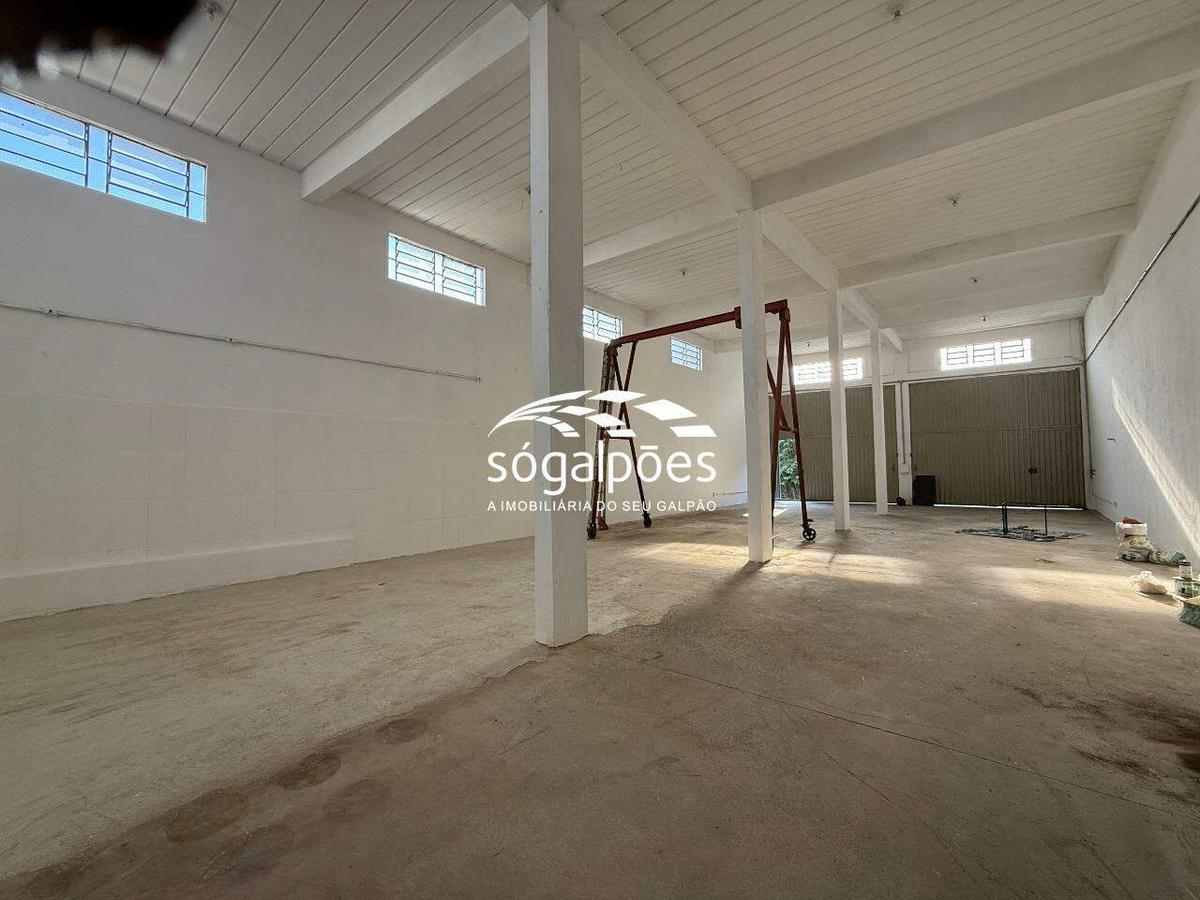 Galpão, Chácaras Reunidas Santa Terezinha, 3 Vagas