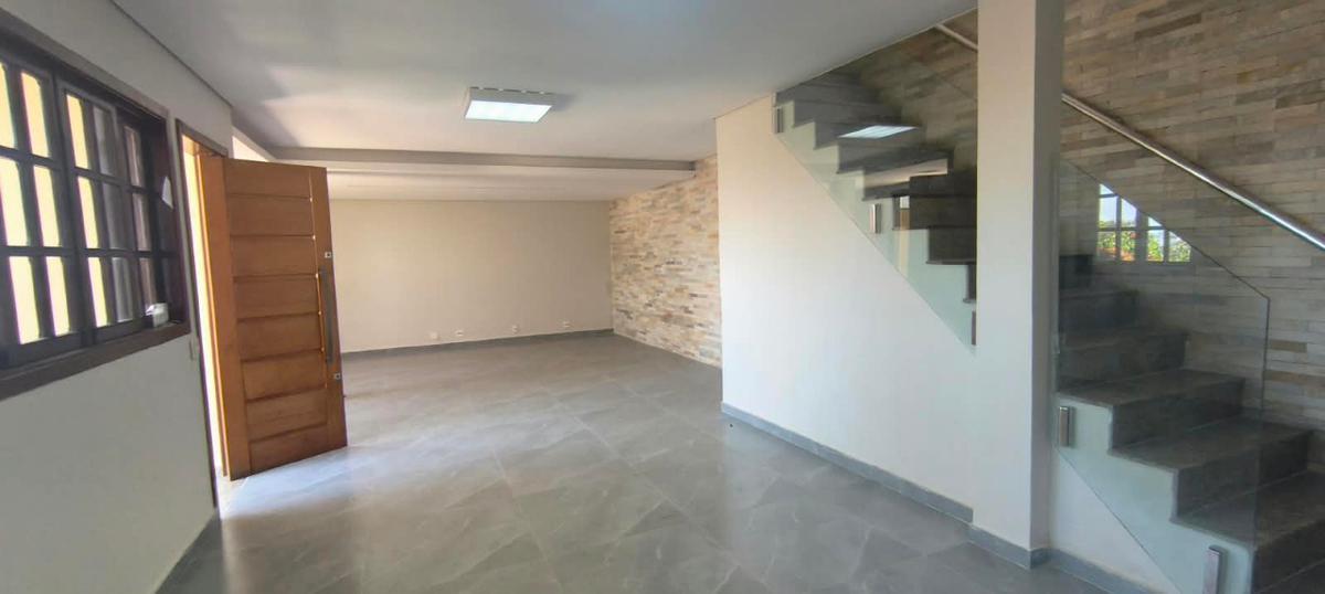 Casa, Pirajá, 3 Quartos, 2 Vagas, 1 Suíte