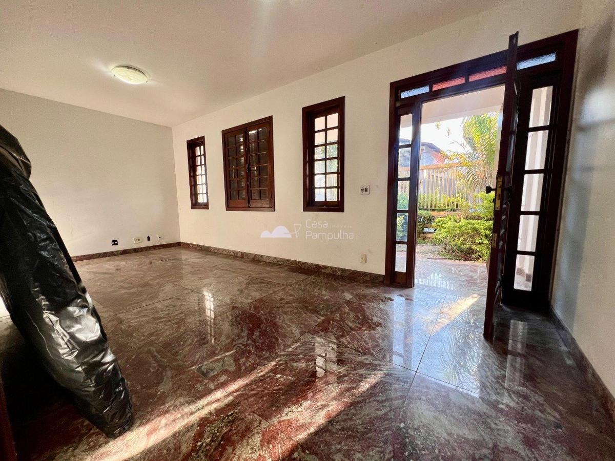 Casa, Planalto, 4 Quartos, 4 Vagas, 3 Suítes