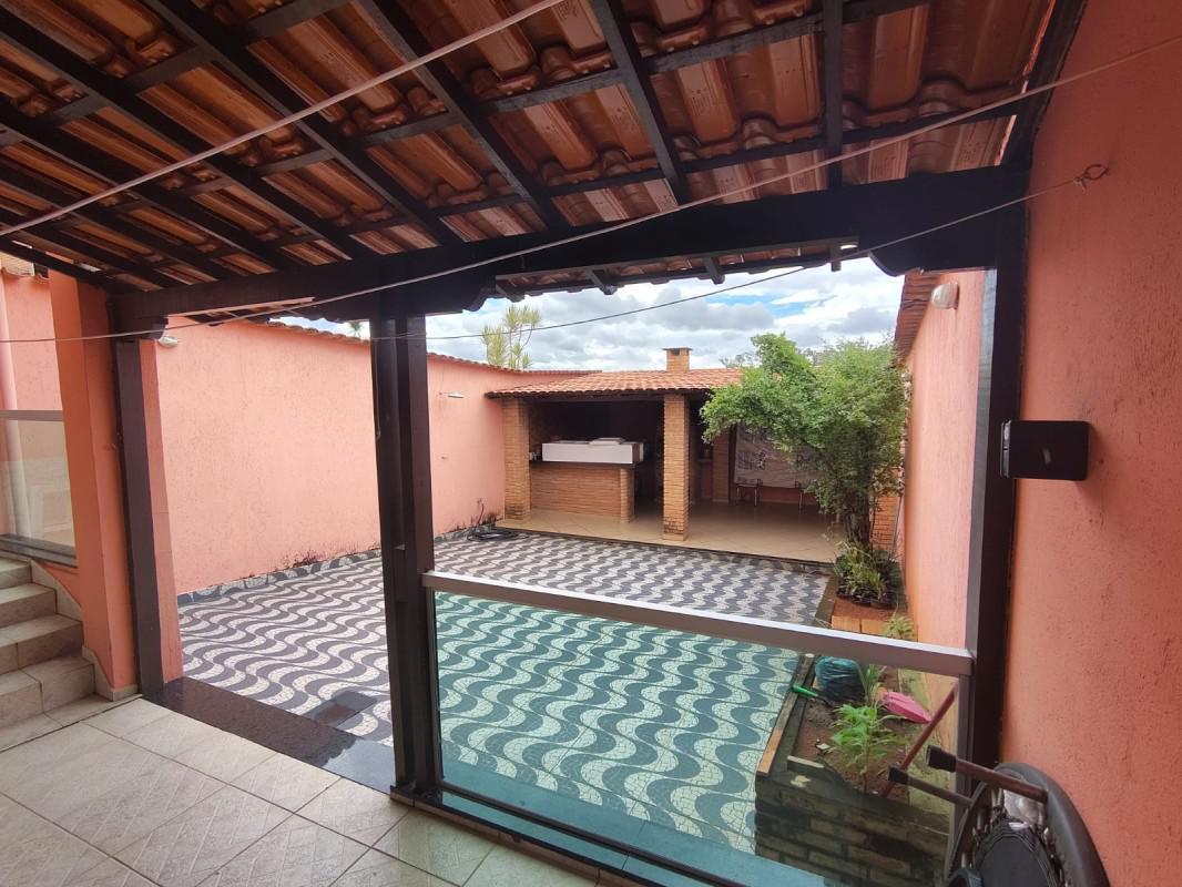 Casa, Conjunto Minascaixa, 3 Quartos, 2 Vagas, 1 Suíte