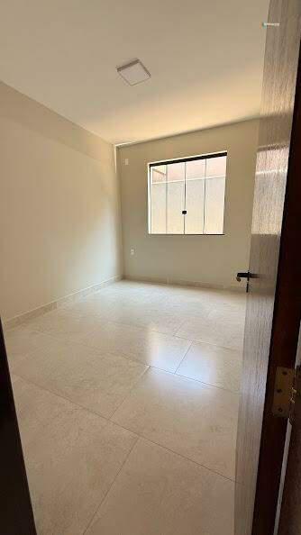 Casa, Camelos, 3 Quartos, 2 Vagas, 1 Suíte