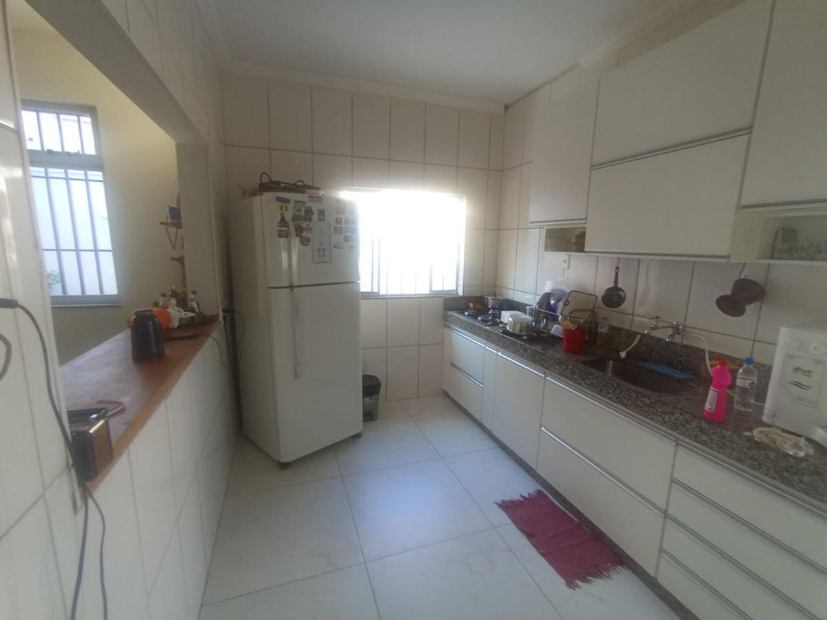 Casa, Santa Cruz, 3 Quartos, 8 Vagas, 1 Suíte