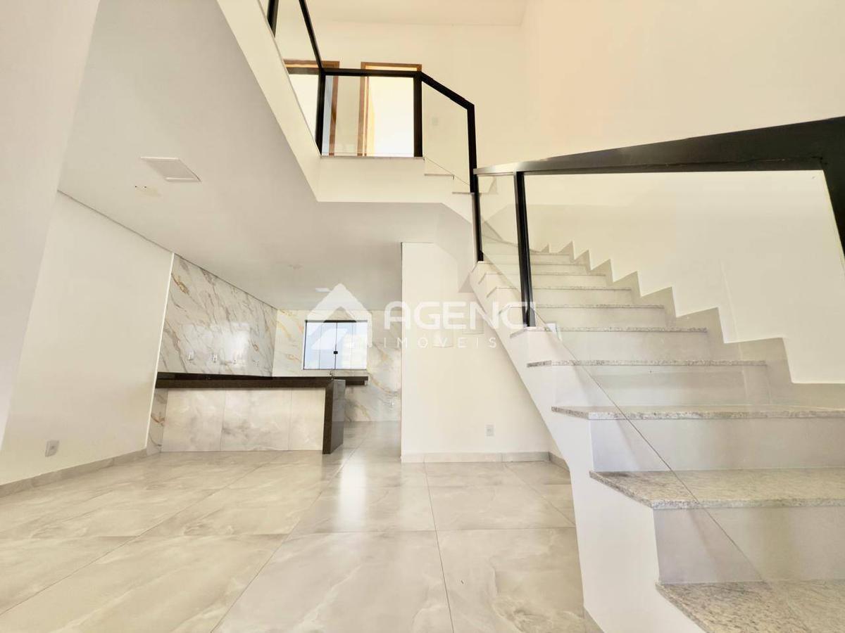 Casa, Cabral, 3 Quartos, 0 Vaga, 1 Suíte