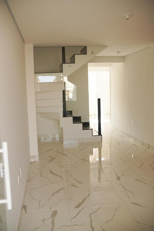 Casa, Candelária, 2 Quartos, 1 Vaga, 2 Suítes