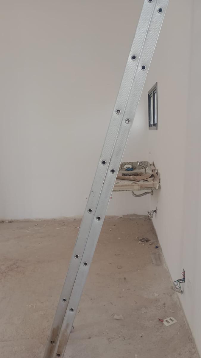 Andar, Castelo, 0 Quarto, 0 Vaga