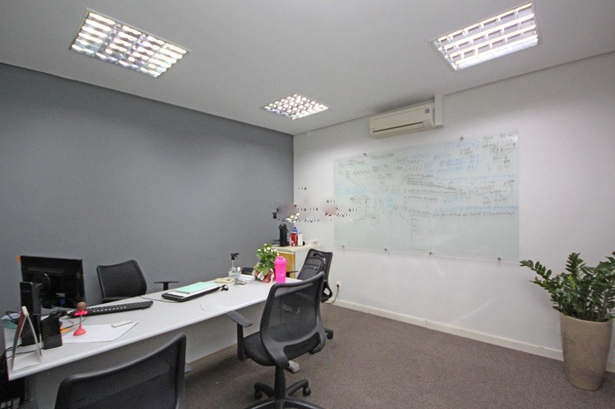 Prédio, Floresta, 0 Quarto, 14 Vagas