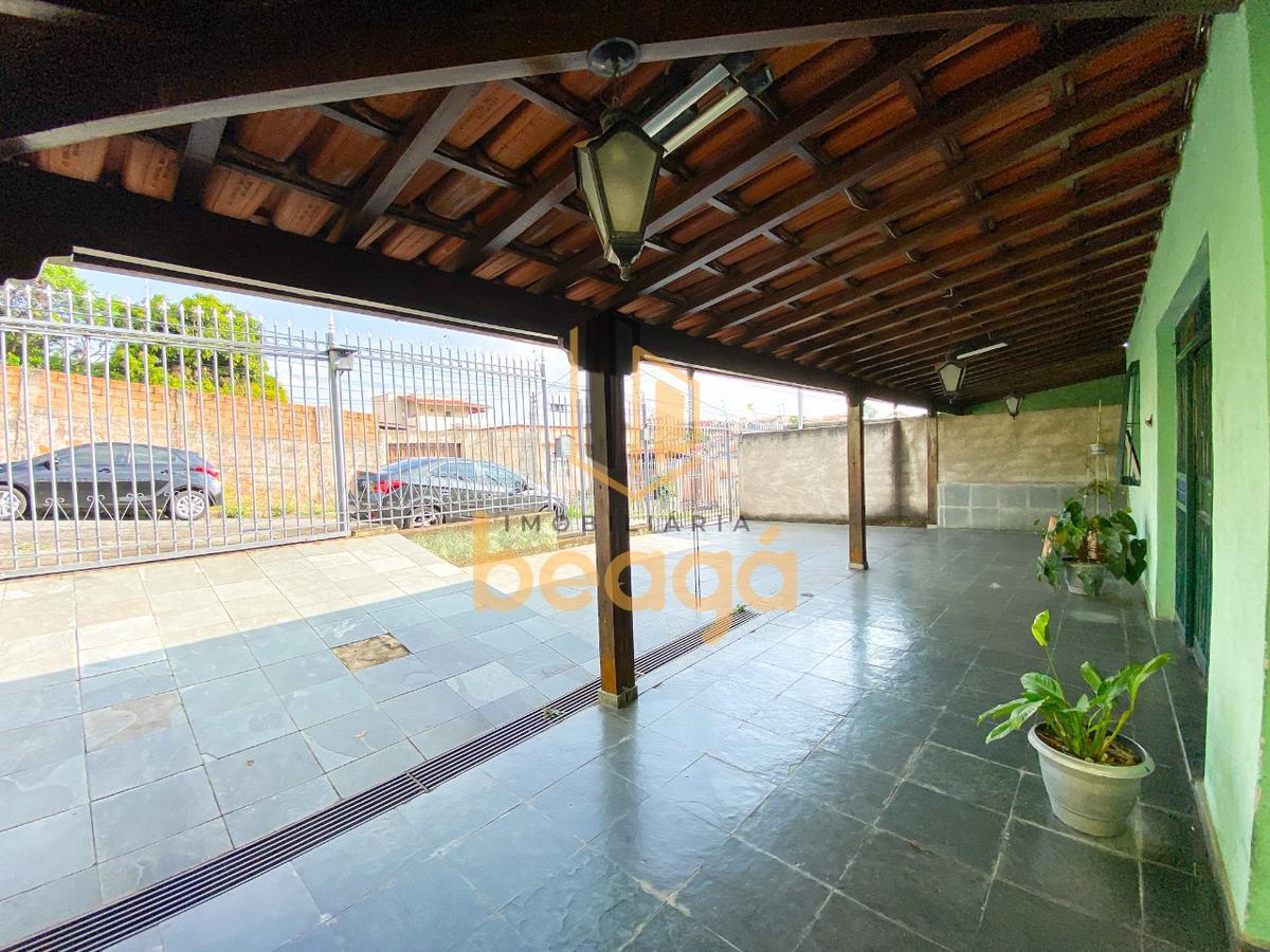 Casa, Parque Turistas, 3 Quartos, 8 Vagas, 2 Suítes