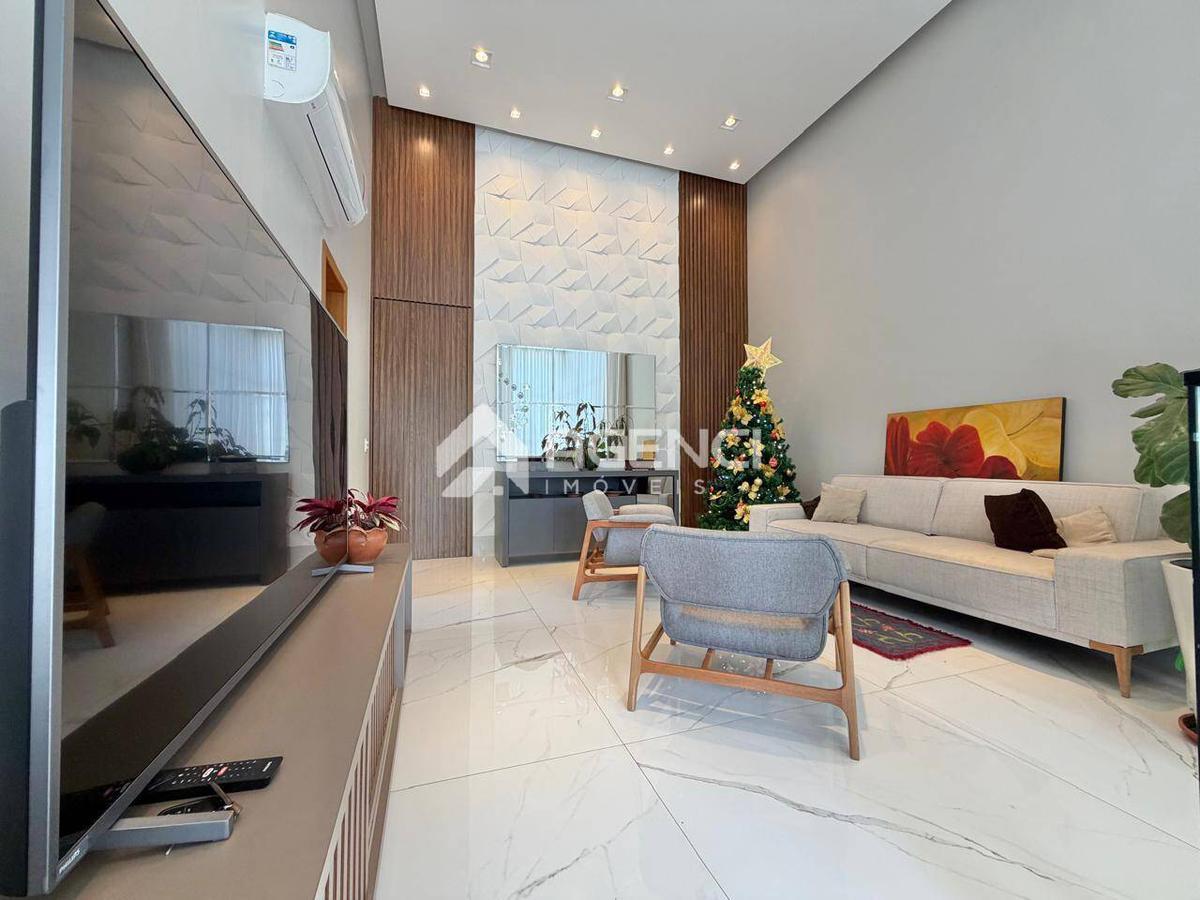 Casa, Portal do Sol, 4 Quartos, 0 Vaga, 4 Suítes