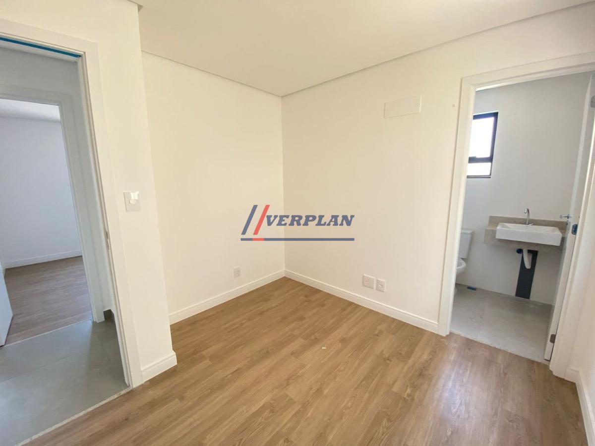 Cobertura, Prado, 2 Quartos, 2 Vagas, 2 Suítes