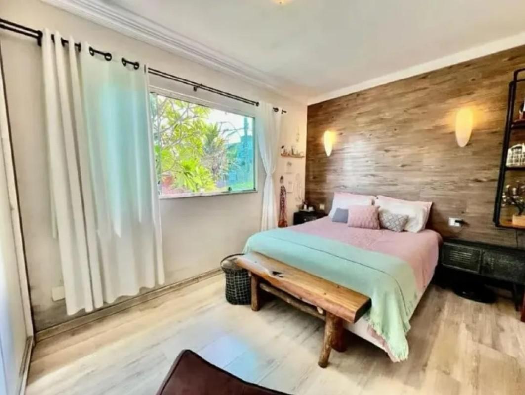 Casa, Trevo, 3 Quartos, 4 Vagas, 1 Suíte