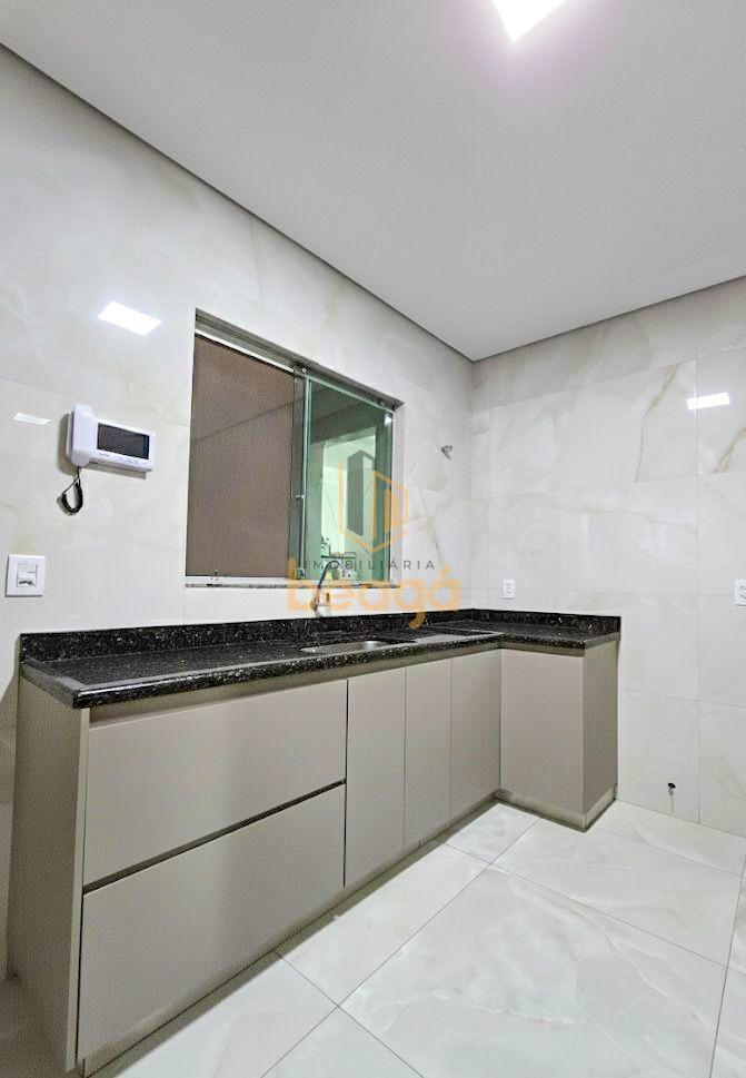 Casa, Tropical, 5 Quartos, 5 Vagas, 1 Suíte