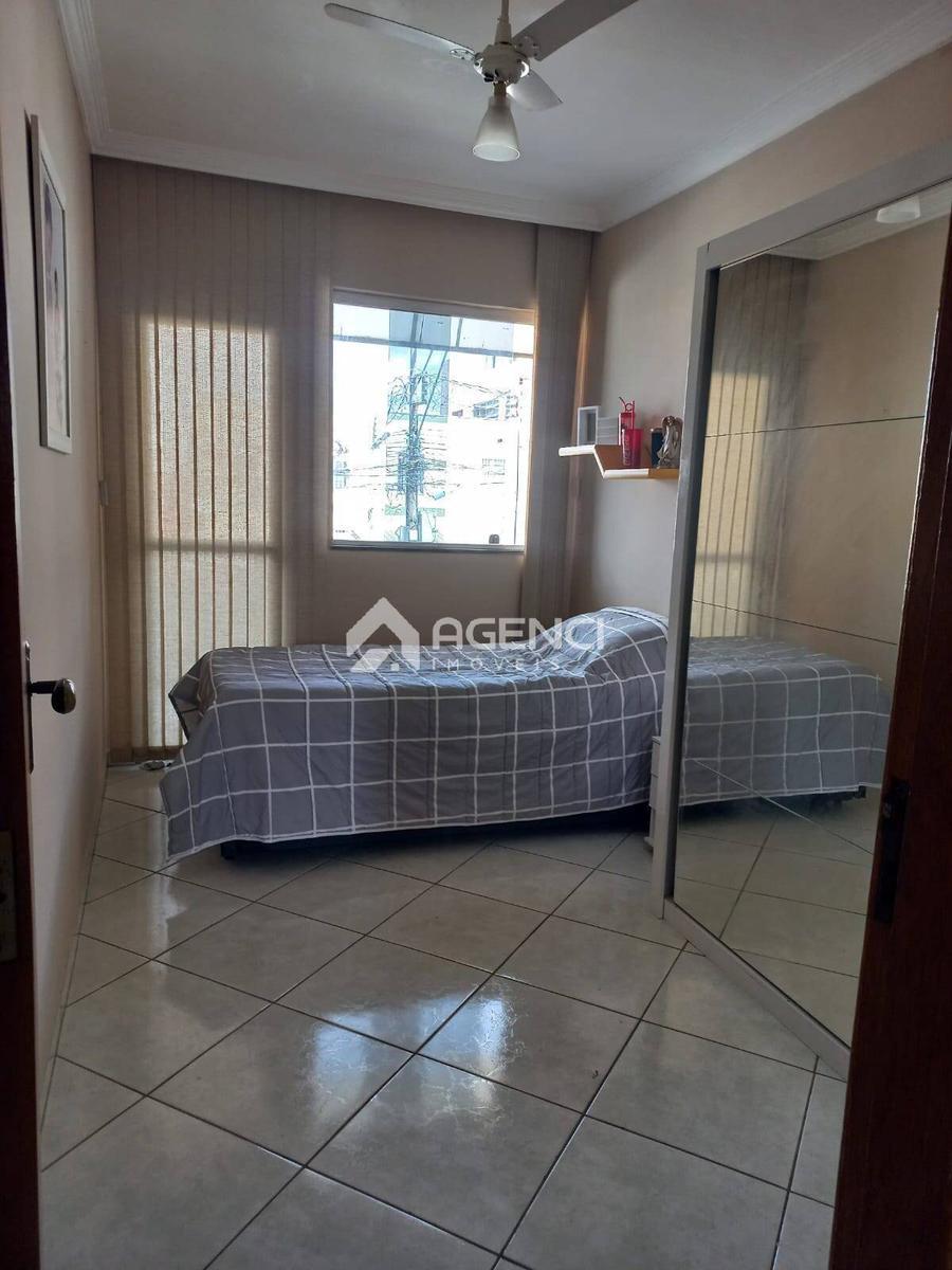 Casa, Santa Cruz Industrial, 3 Quartos, 0 Vaga, 1 Suíte