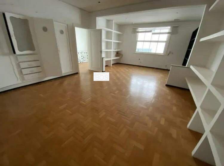 Casa, Savassi, 0 Quarto, 0 Vaga