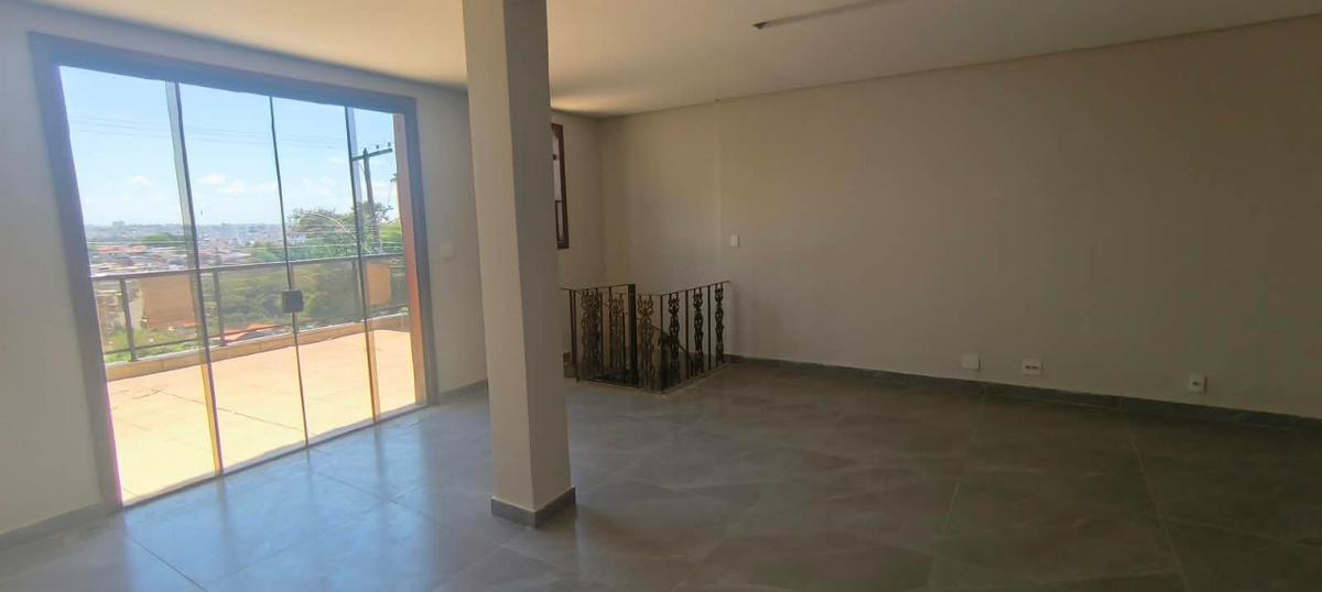 Casa, Pirajá, 3 Quartos, 2 Vagas, 1 Suíte