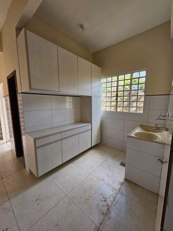 Casa, Camargos, 3 Quartos, 2 Vagas, 1 Suíte
