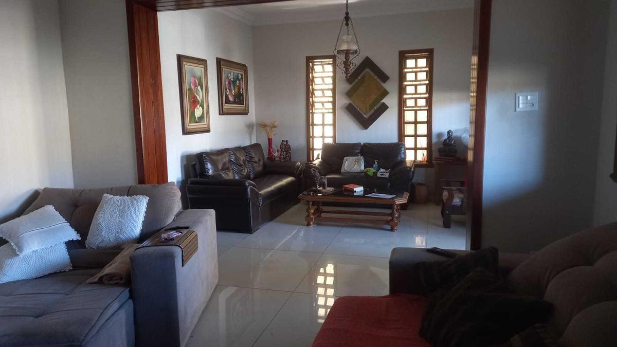 Casa, Nova Vista, 6 Quartos, 4 Vagas, 2 Suítes