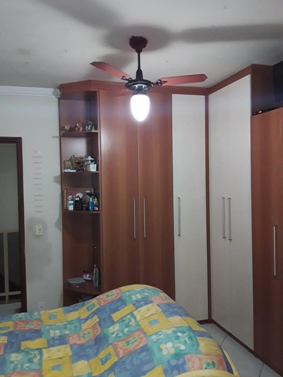 Casa, Santa Cruz Industrial, 3 Quartos, 2 Vagas, 1 Suíte