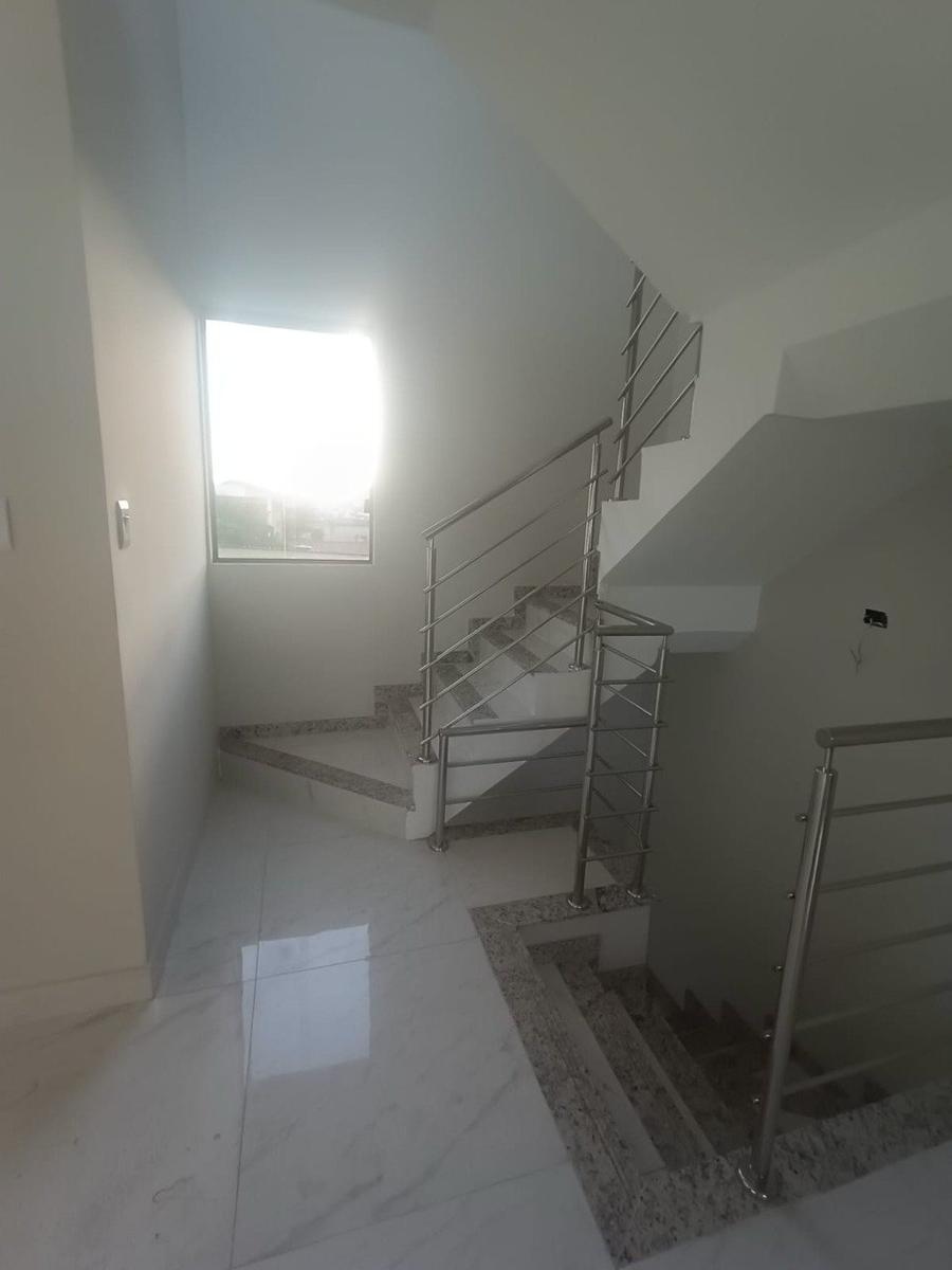 Cobertura, Santa Branca, 3 Quartos, 2 Vagas, 1 Suíte