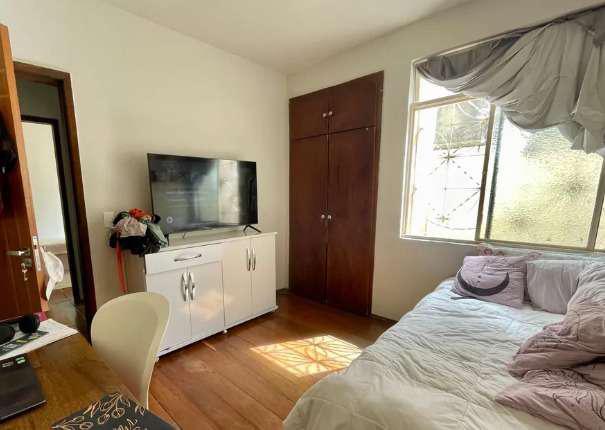 Apartamento, Sagrada Família, 2 Quartos, 1 Vaga, 1 Suíte