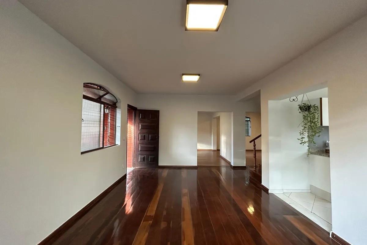 Casa, Liberdade, 4 Quartos, 3 Vagas, 2 Suítes
