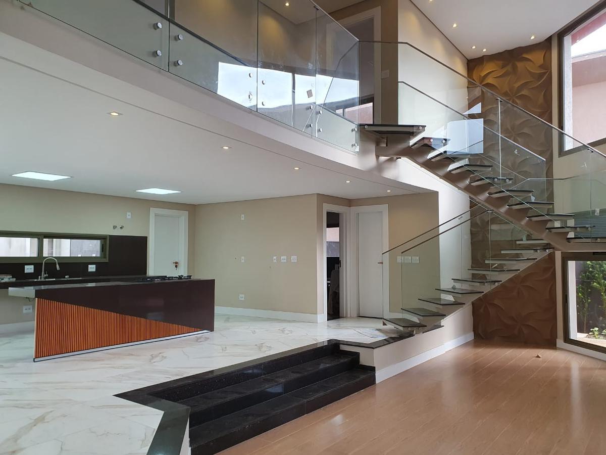 Casa, Alphaville - Lagoa dos Ingleses, 5 Quartos, 4 Vagas, 1 Suíte