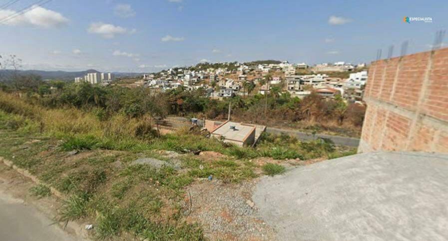 Lote, Liberdade, 0 Quarto, 0 Vaga