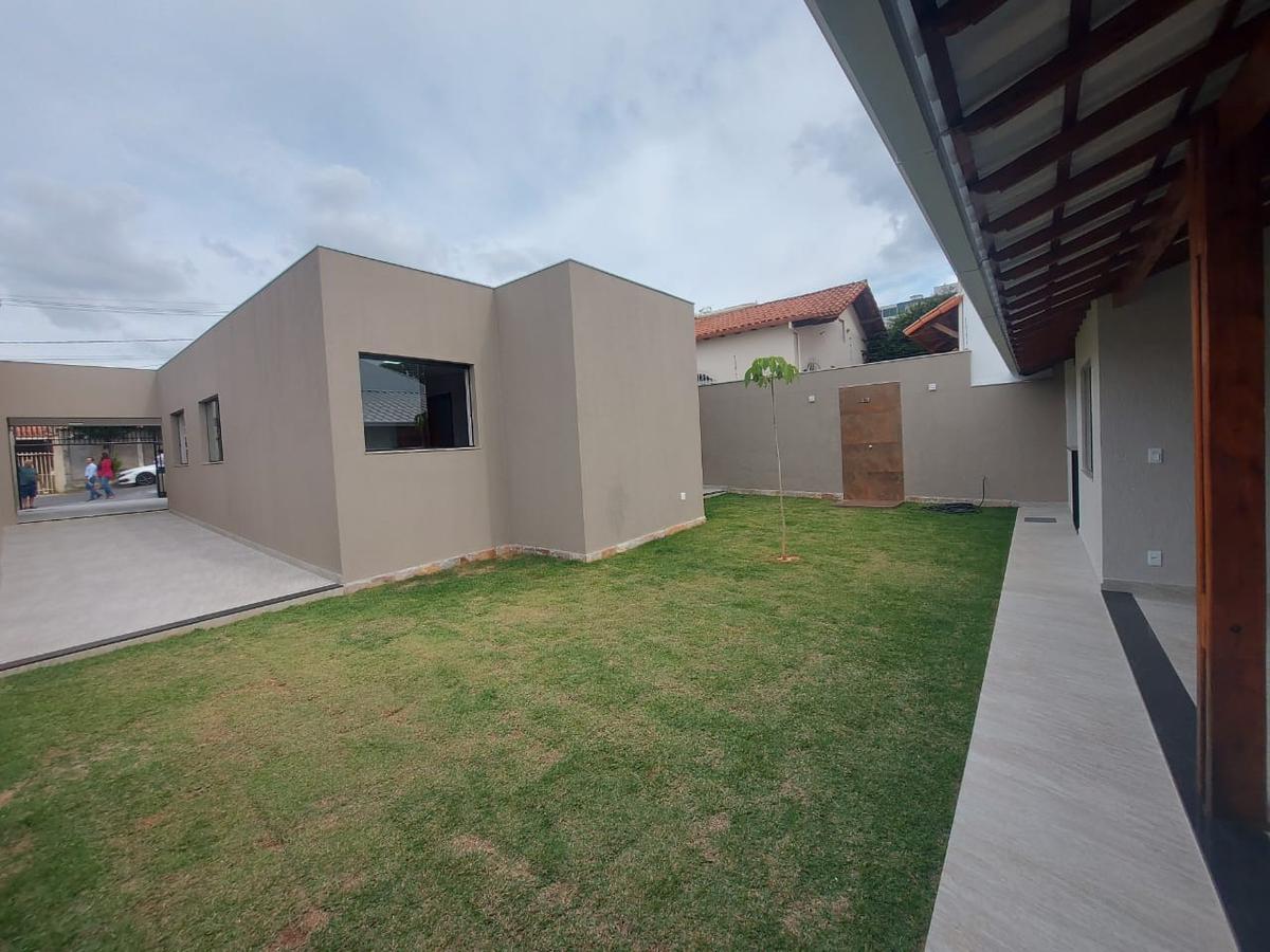 Casa, Planalto, 4 Quartos, 4 Vagas, 1 Suíte