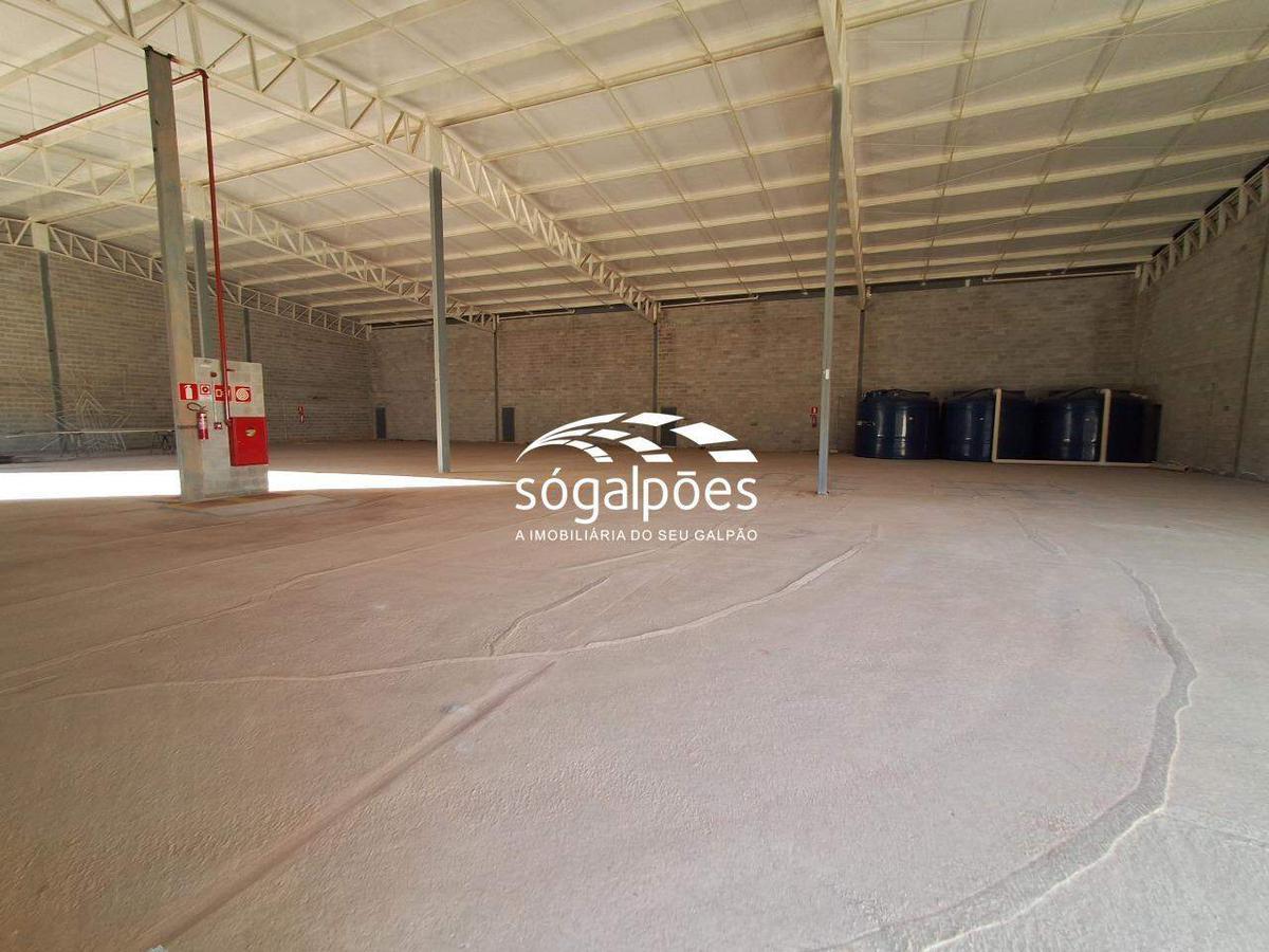 Galpão, Floramar, 8 Vagas