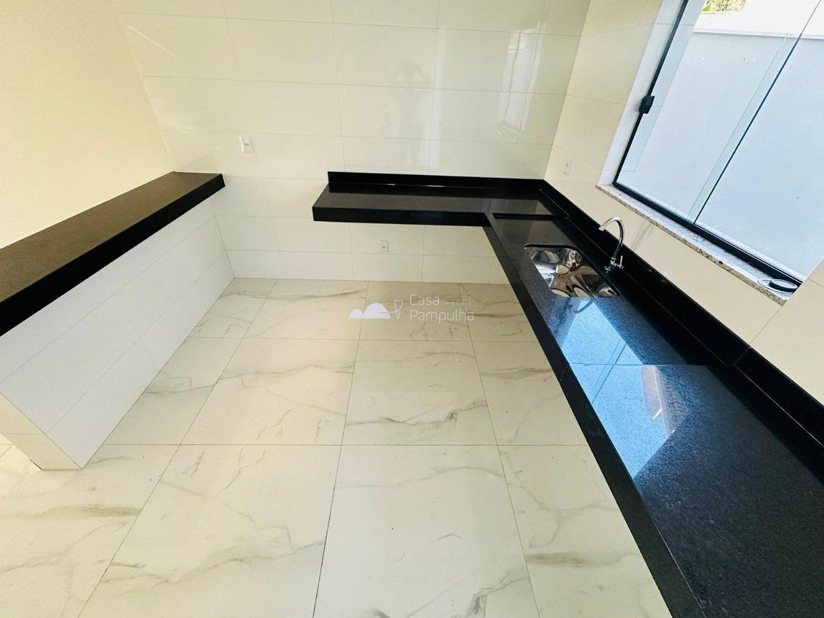 Casa, Floramar, 3 Quartos, 2 Vagas, 1 Suíte